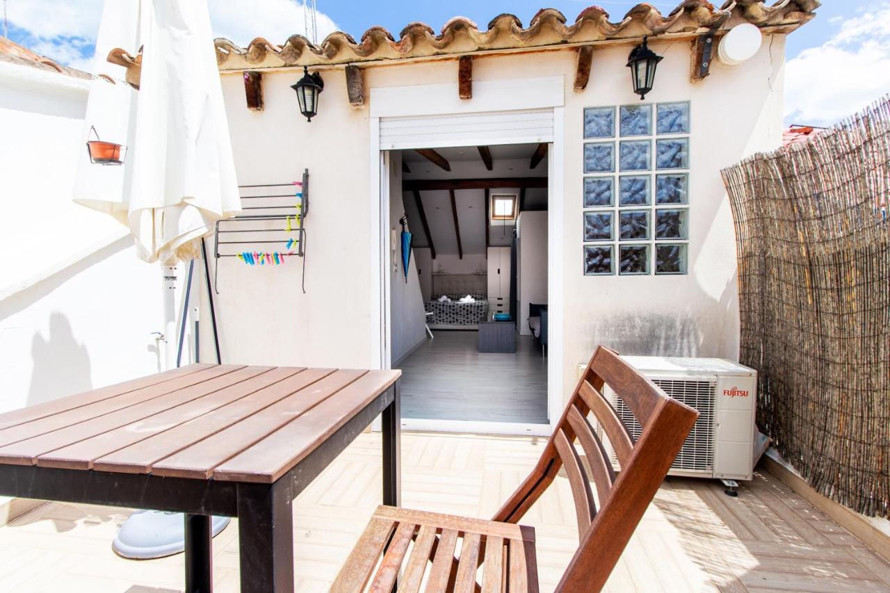 Estudio Para Parejas Con Terraza En La Playa Valencia Kültér fotó