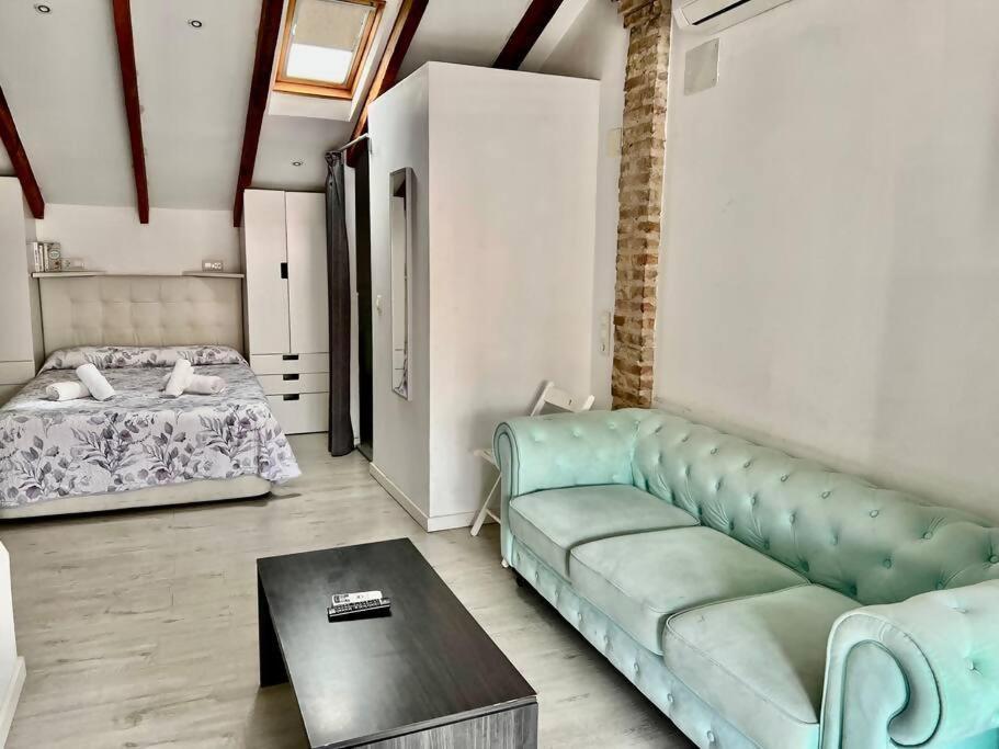 Estudio Para Parejas Con Terraza En La Playa Valencia Kültér fotó